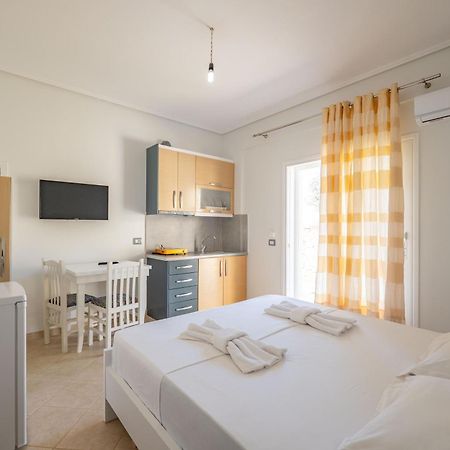 Vila Celi Sarandë 外观 照片