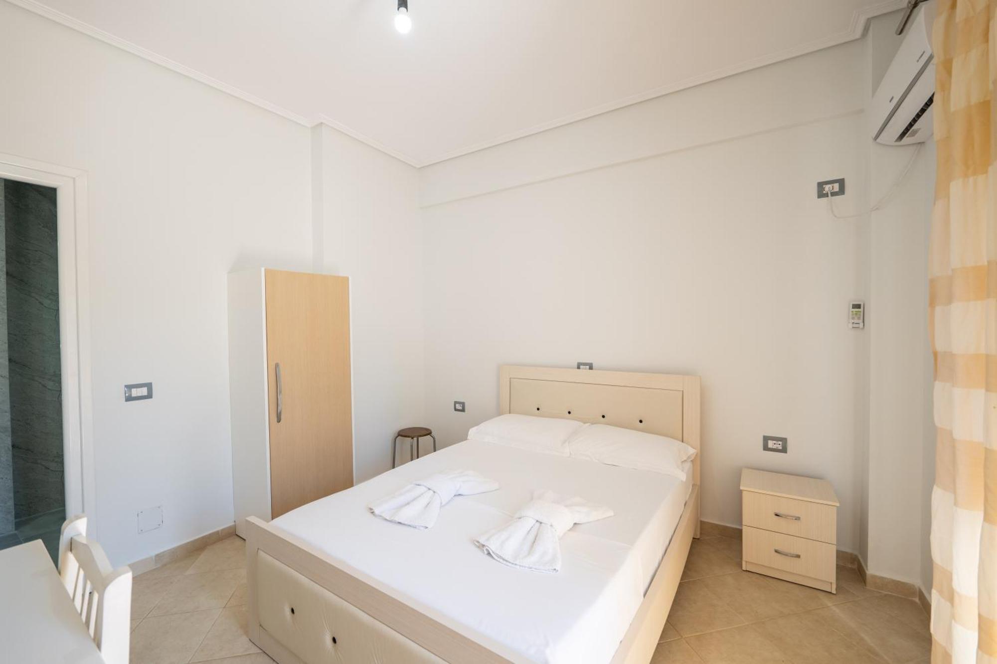Vila Celi Sarandë 外观 照片