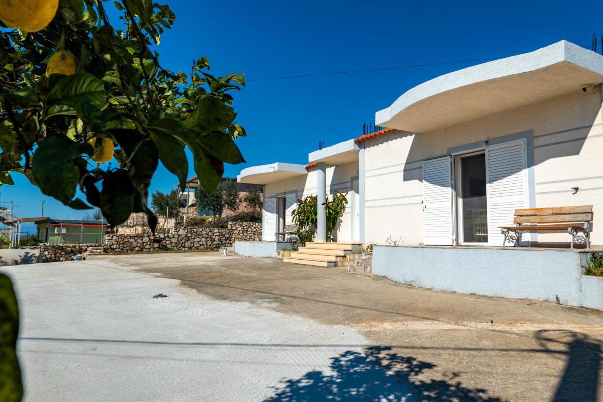 Vila Celi Sarandë 外观 照片