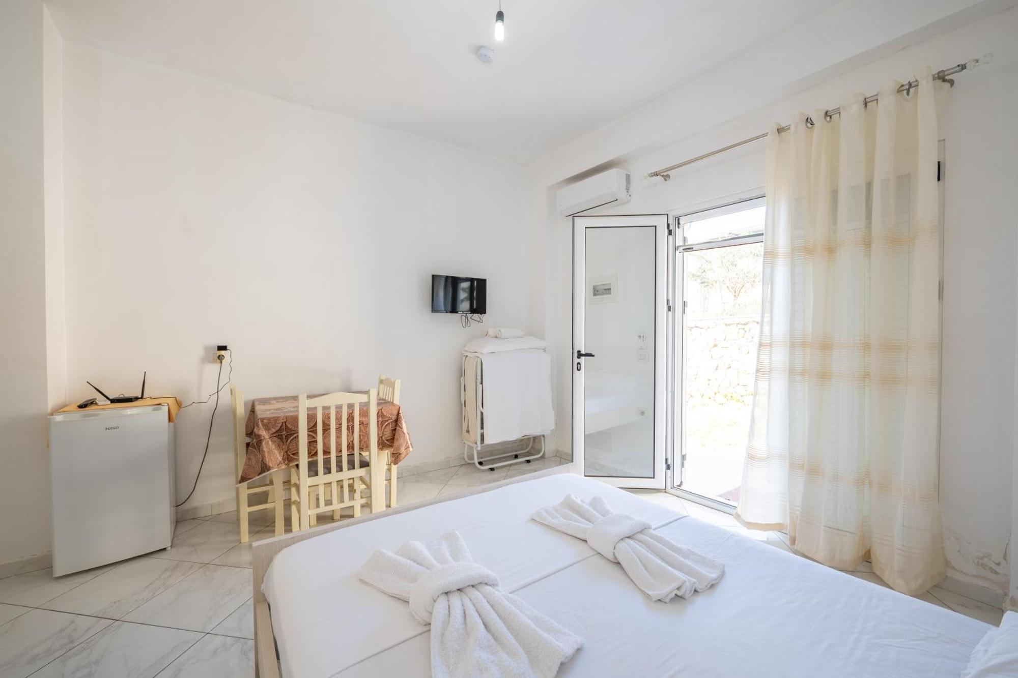 Vila Celi Sarandë 外观 照片