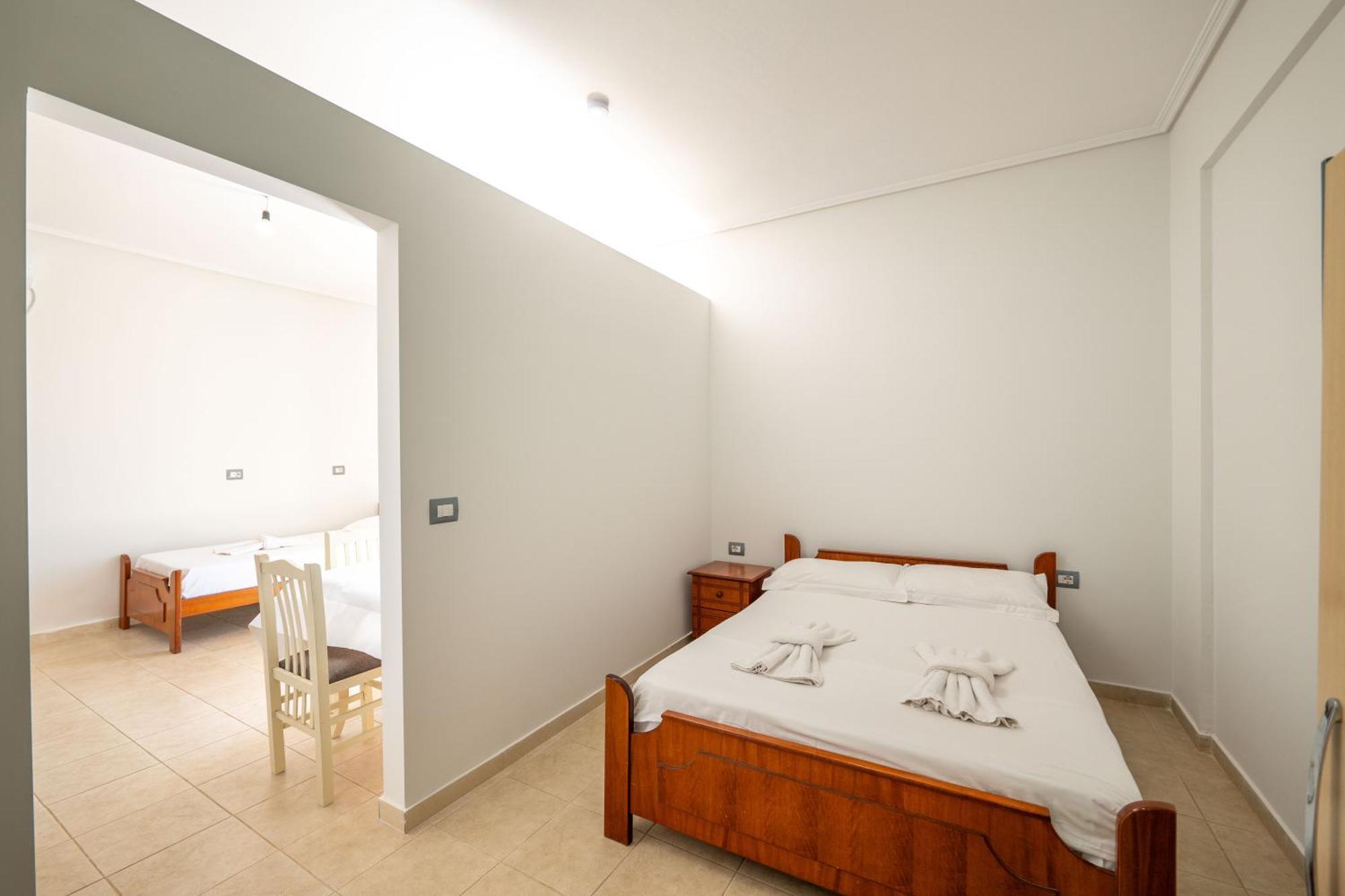 Vila Celi Sarandë 外观 照片