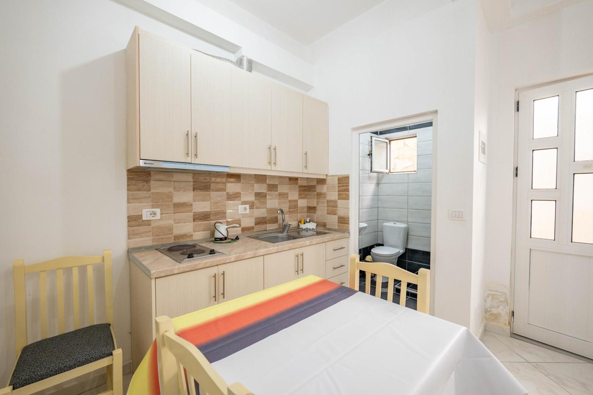 Vila Celi Sarandë 外观 照片