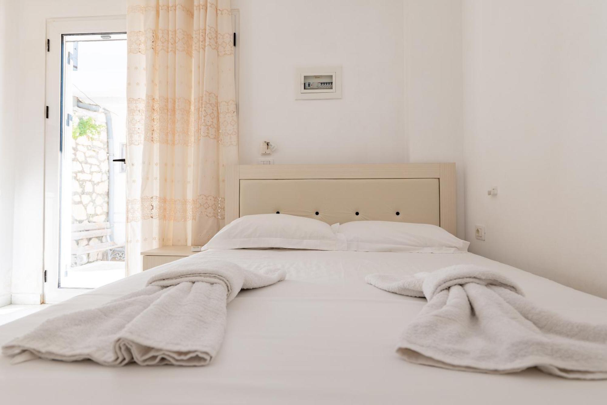 Vila Celi Sarandë 外观 照片